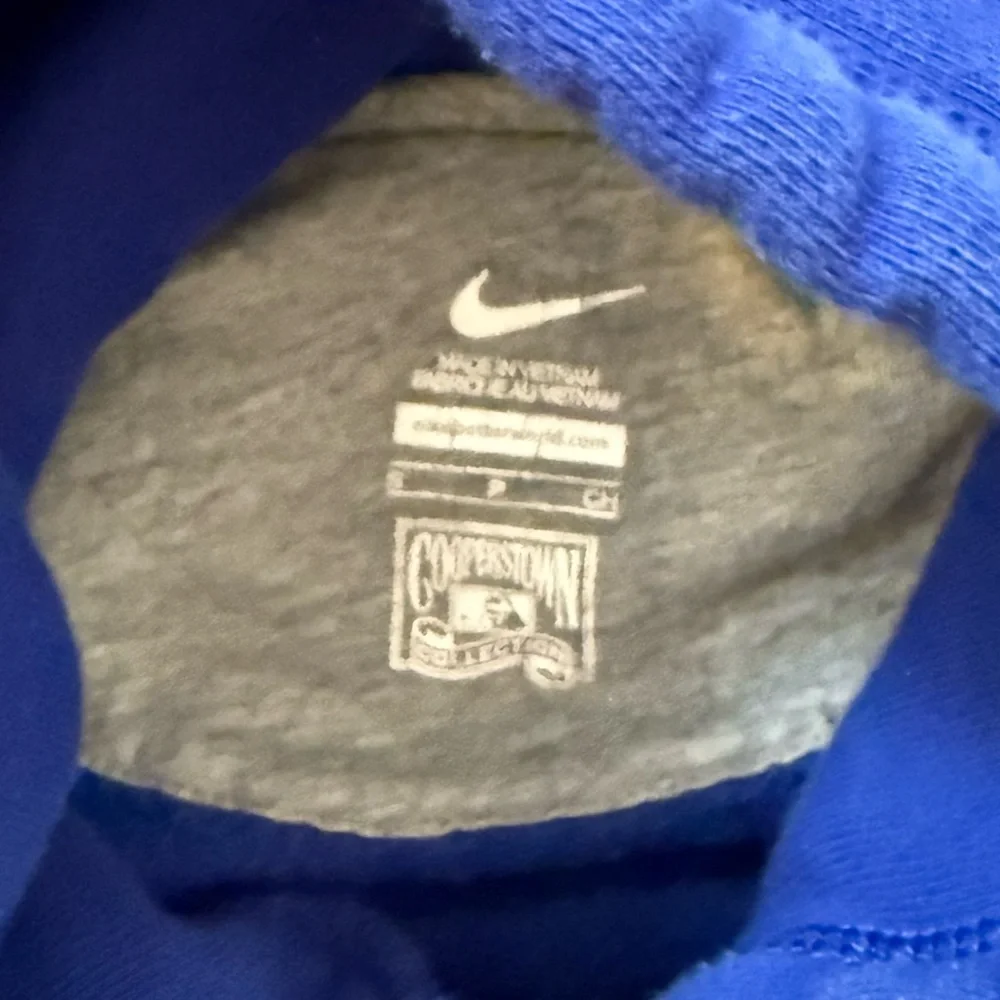 Nike Adult SM Cubs hoodie. Cooperstown collection. Great condition.